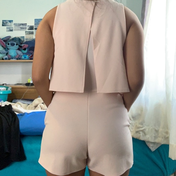 **SOLD** Casual Romper - Picture 5 of 6